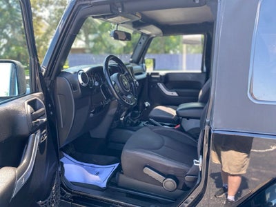 2013 Jeep Wrangler Sahara