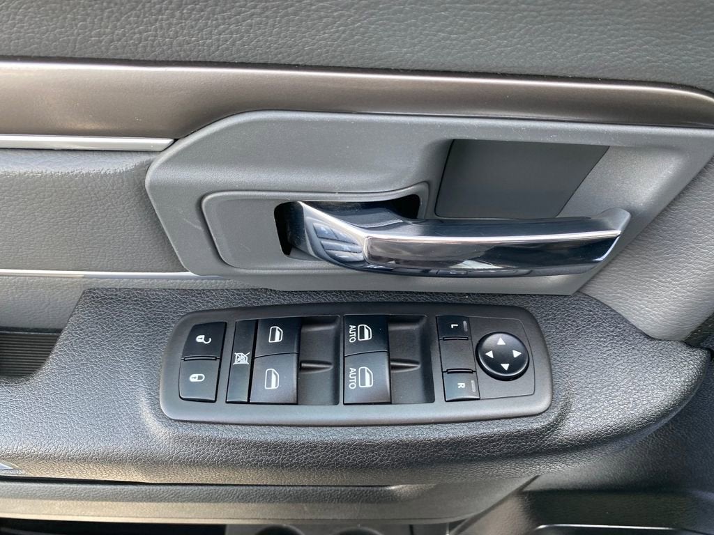 2024 RAM 1500 Classic SLT