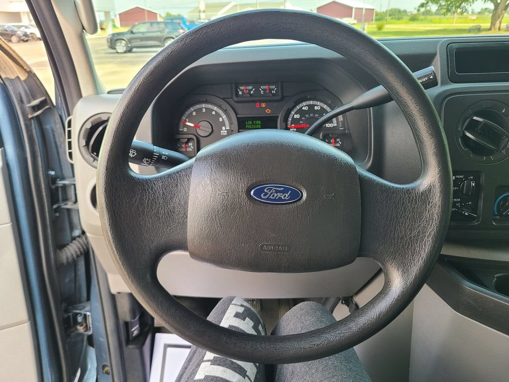 2014 Ford Econoline Wagon XL