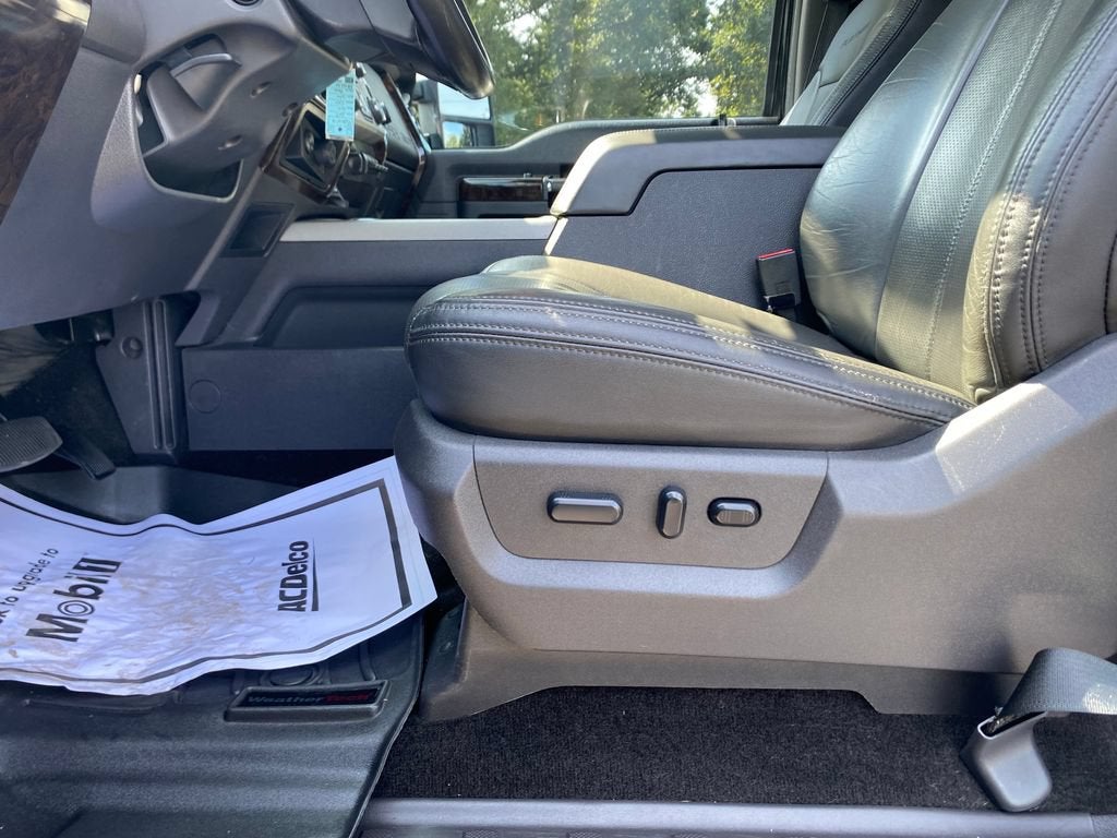 2015 Ford Super Duty F-250 SRW Lariat