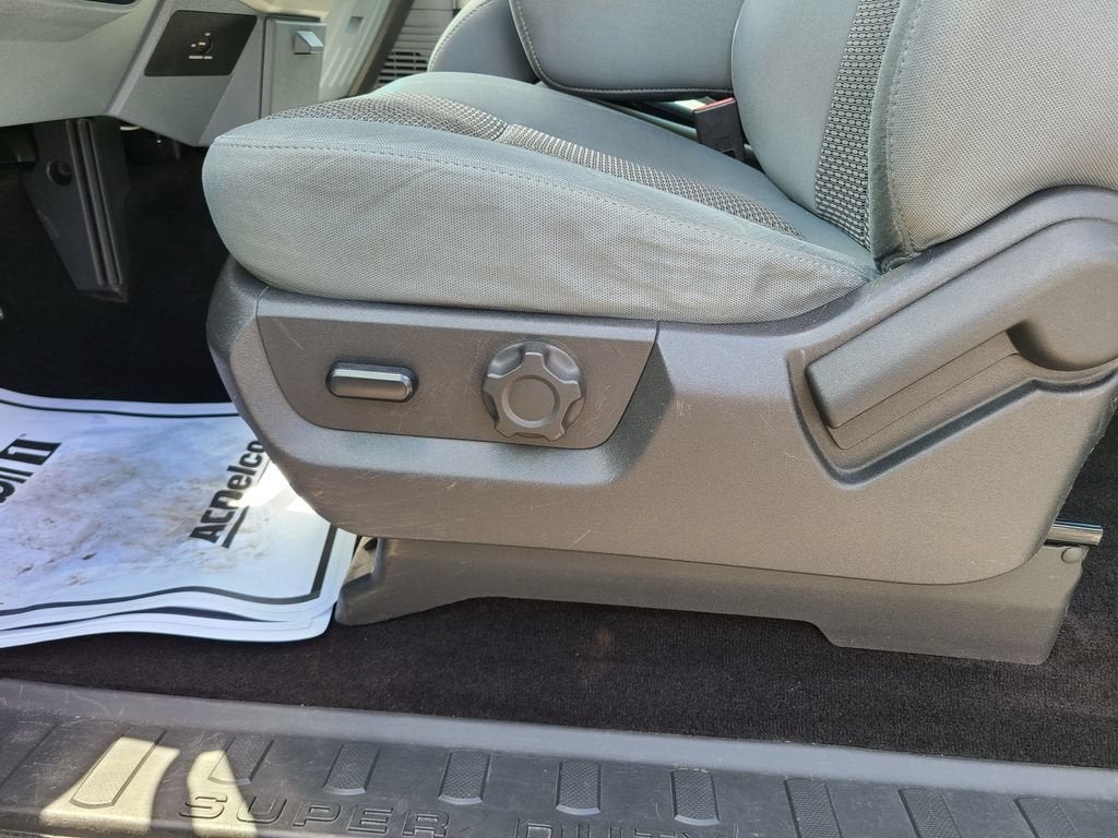 2015 Ford Super Duty F-250 SRW XLT