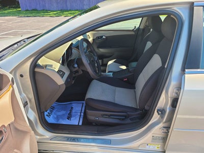 2012 Chevrolet Malibu LT w/1LT