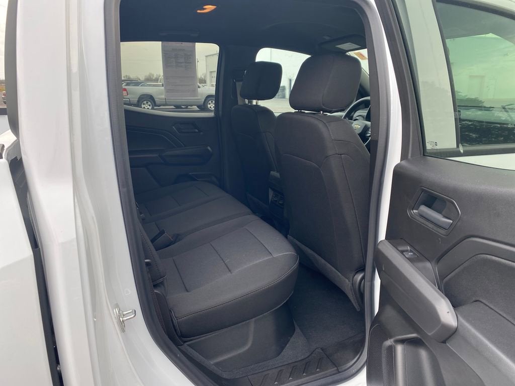 2025 Chevrolet Colorado WT/LT