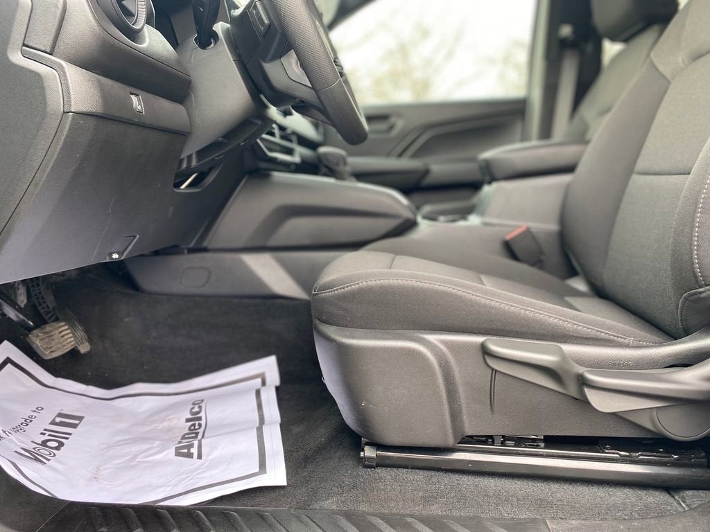 2025 Chevrolet Colorado WT/LT