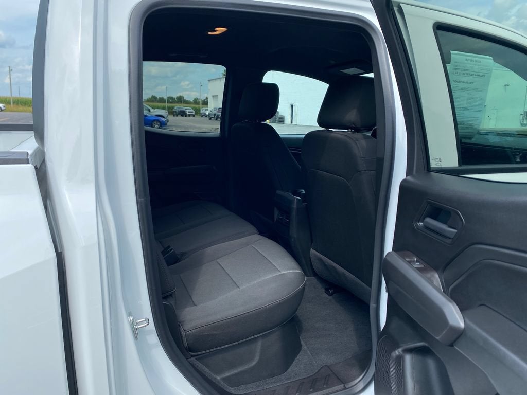 2025 Chevrolet Colorado WT/LT