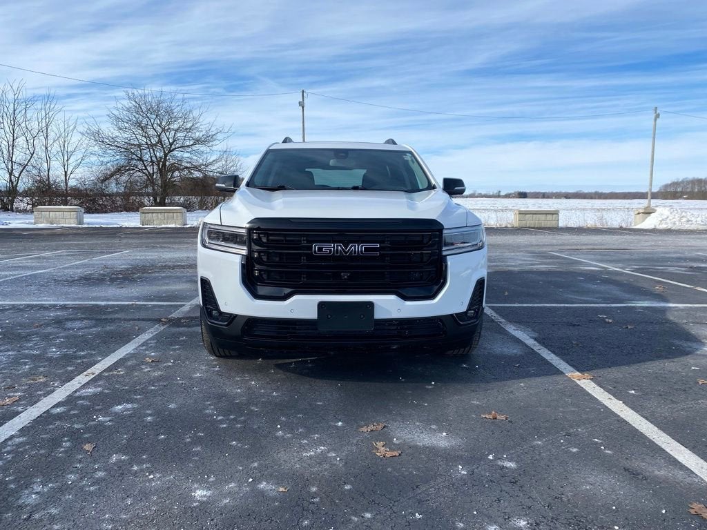 2023 GMC Acadia SLT
