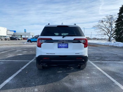 2023 GMC Acadia SLT