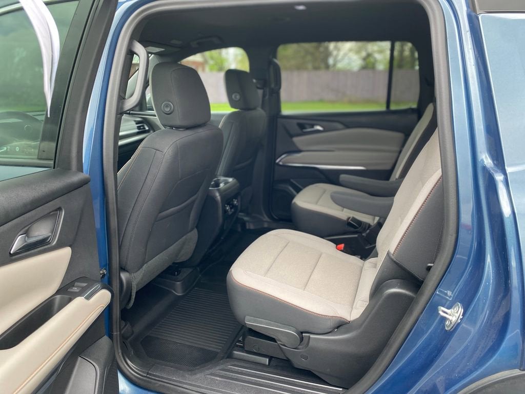 2024 Chevrolet Traverse LT