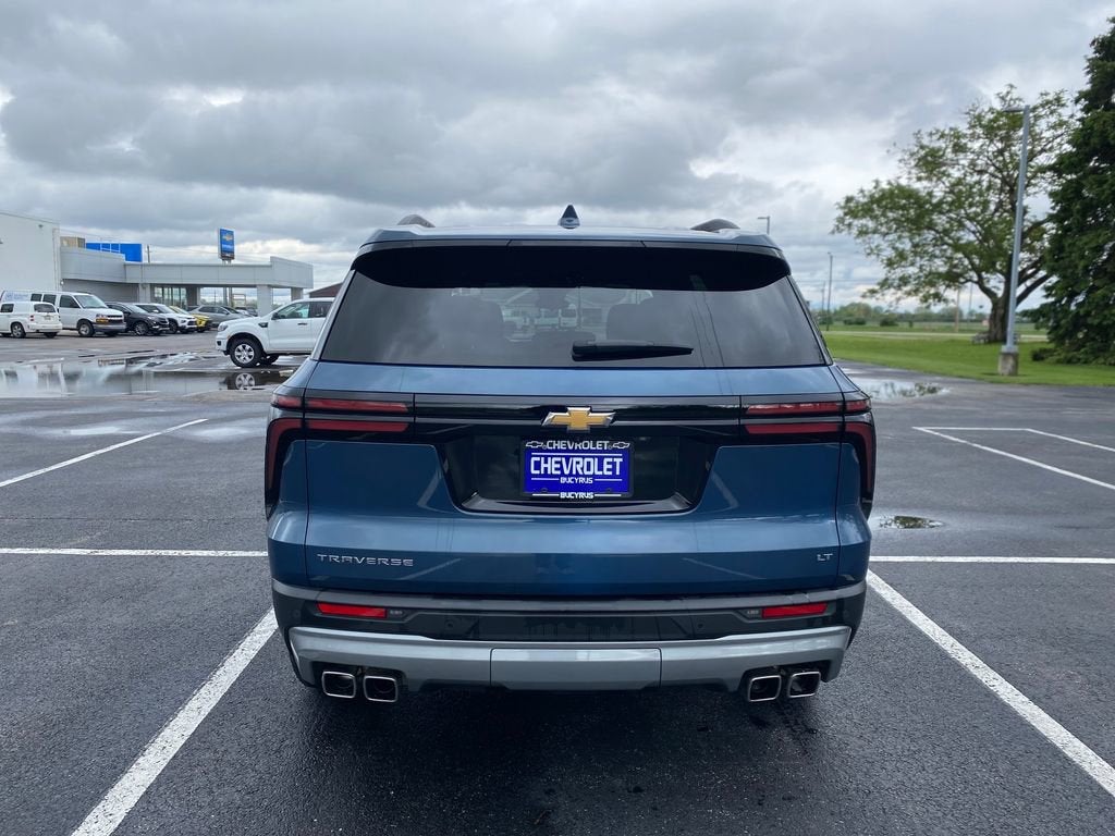 2024 Chevrolet Traverse LT