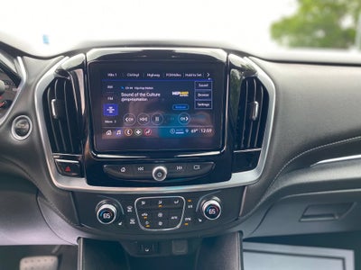 2022 Chevrolet Traverse LT Cloth