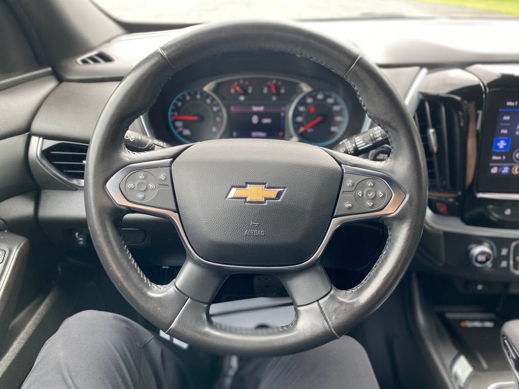 2022 Chevrolet Traverse LT Cloth