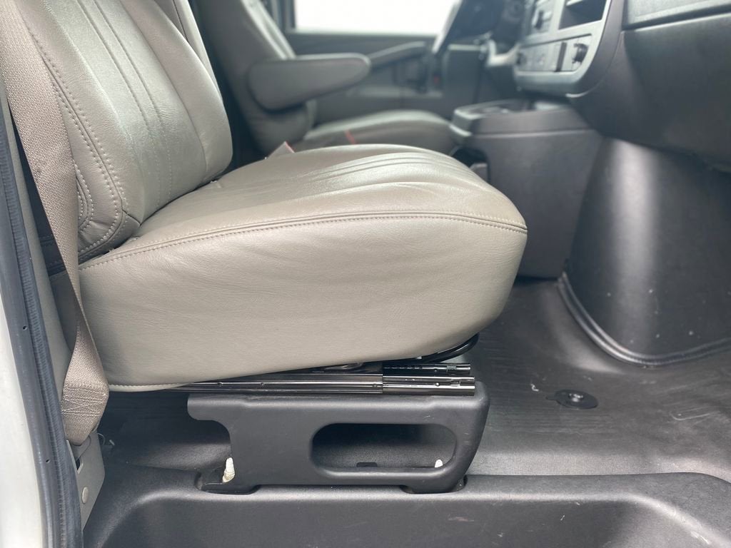 2023 GMC Savana Cargo 2500 Work Van