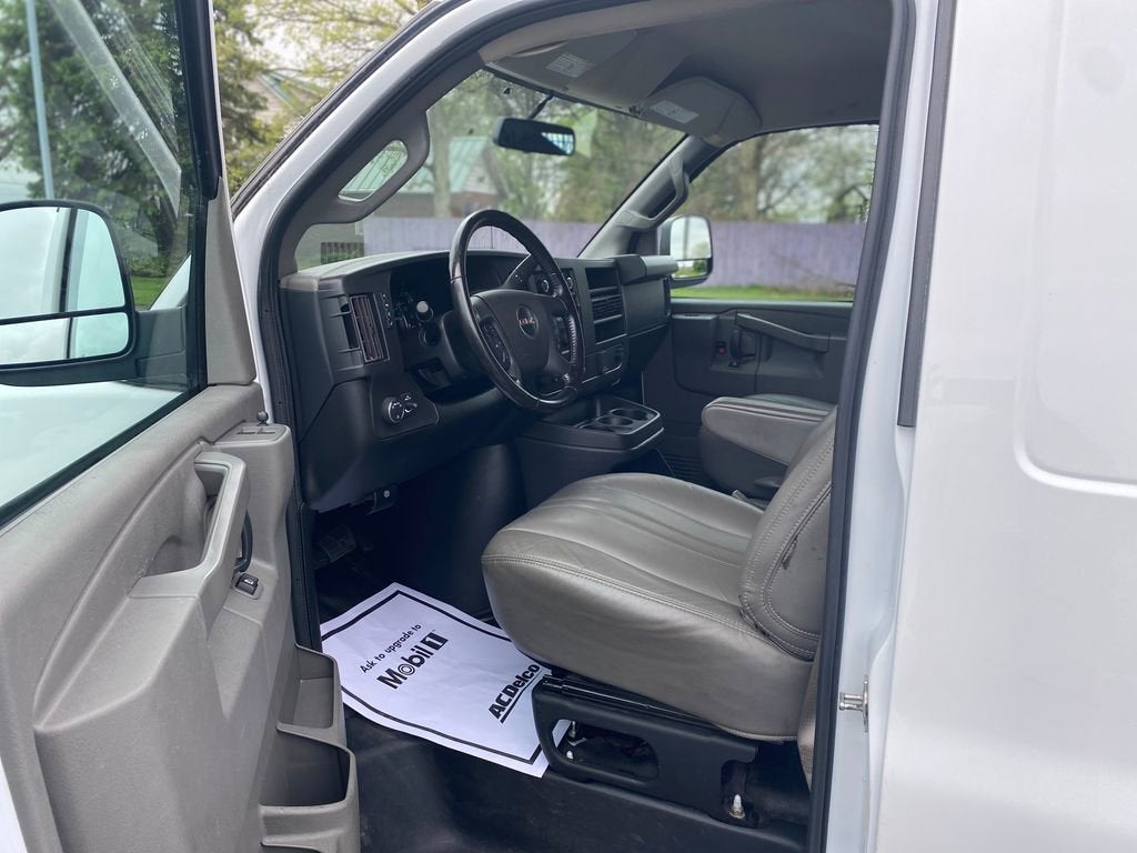 2023 GMC Savana Cargo 2500 Work Van