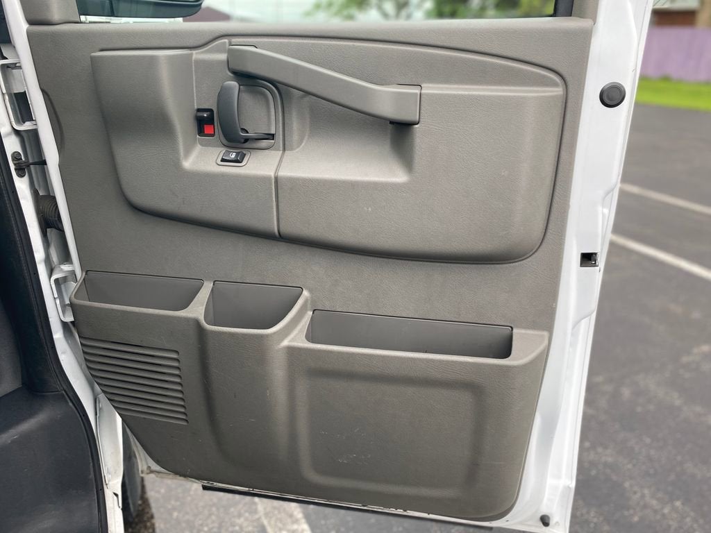 2023 GMC Savana Cargo 2500 Work Van