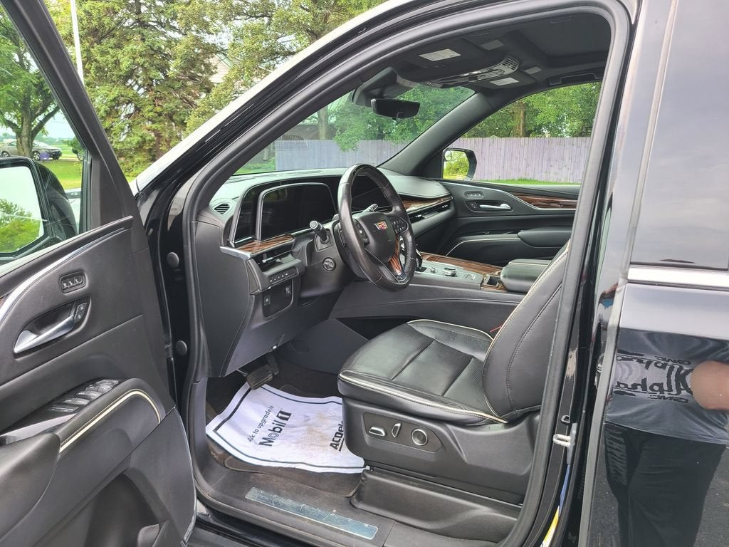 2023 Cadillac Escalade ESV Premium Luxury
