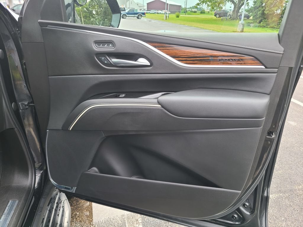 2023 Cadillac Escalade ESV Premium Luxury