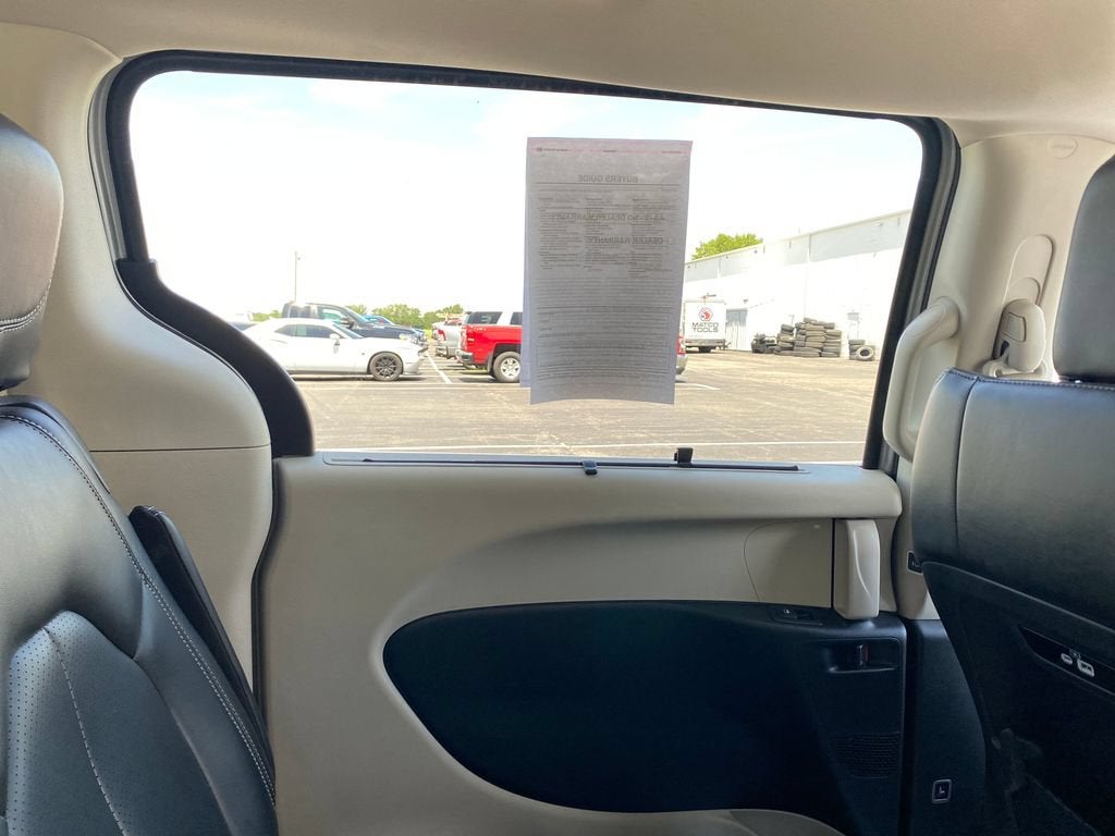 2023 Chrysler Pacifica Touring L