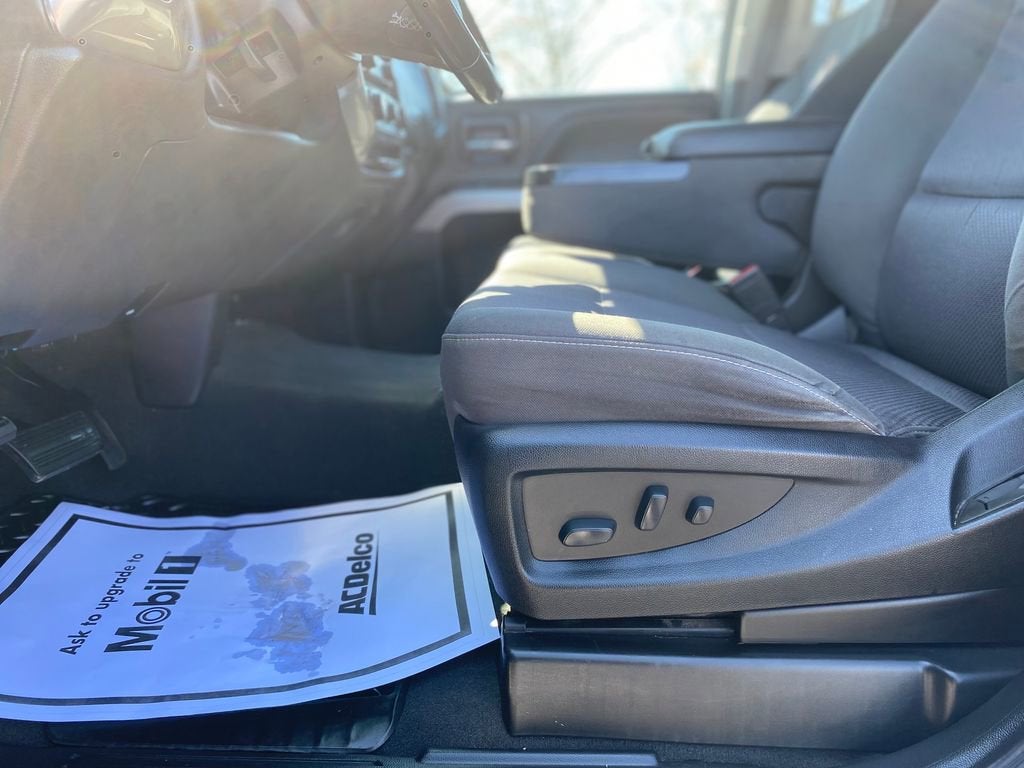 2019 Chevrolet Silverado LD LT