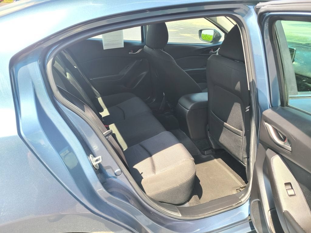 2016 Mazda Mazda3 i Sport