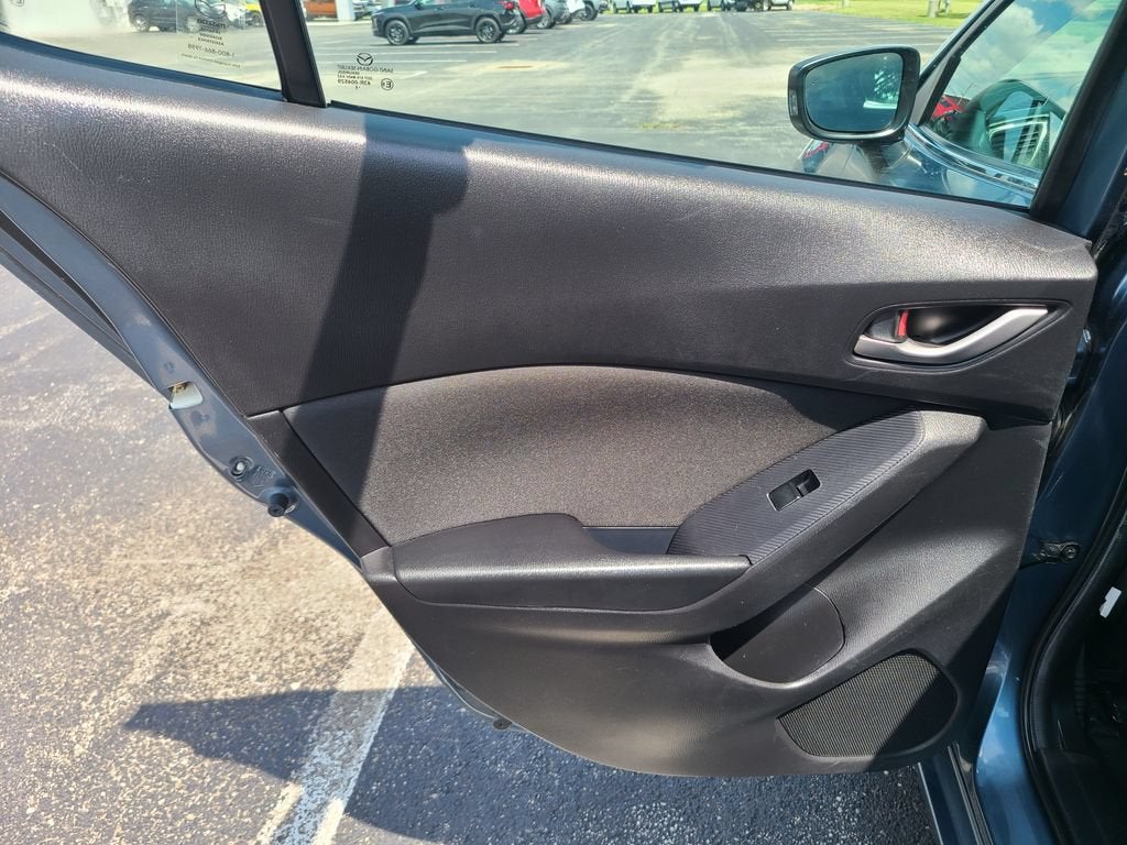 2016 Mazda Mazda3 i Sport