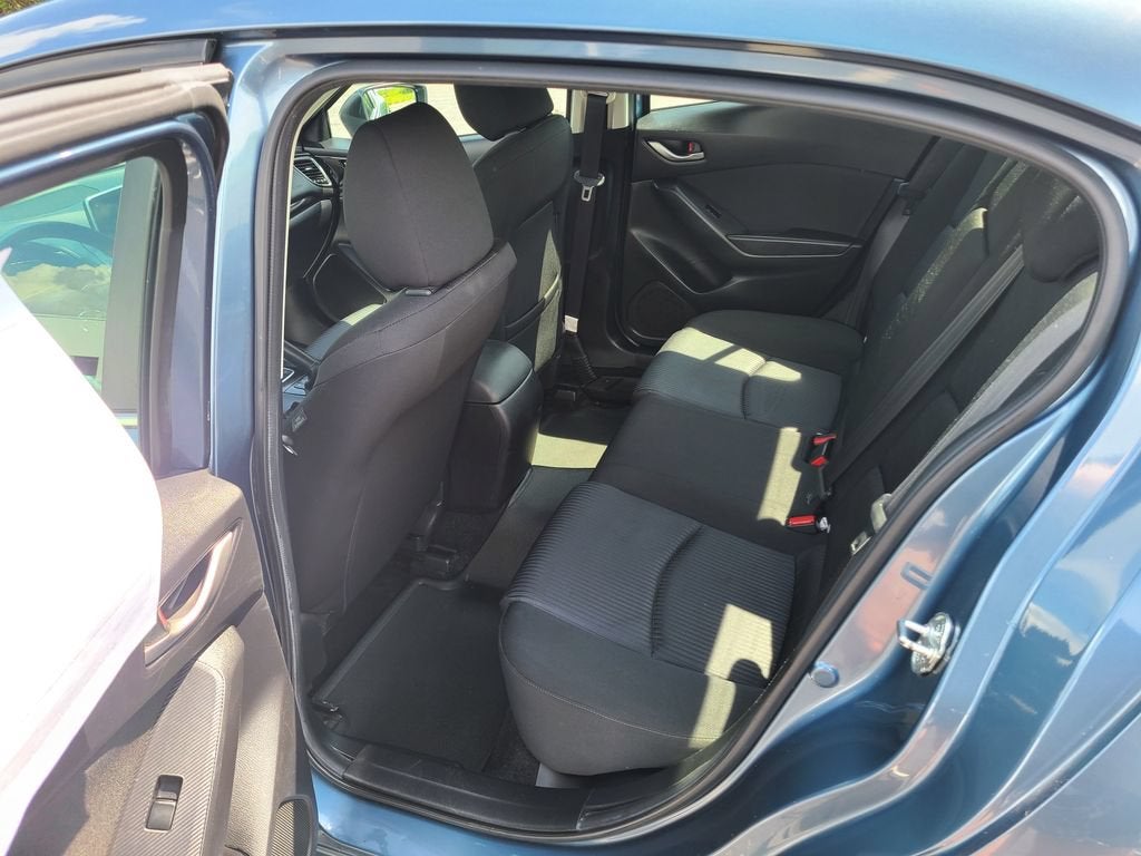 2016 Mazda Mazda3 i Sport