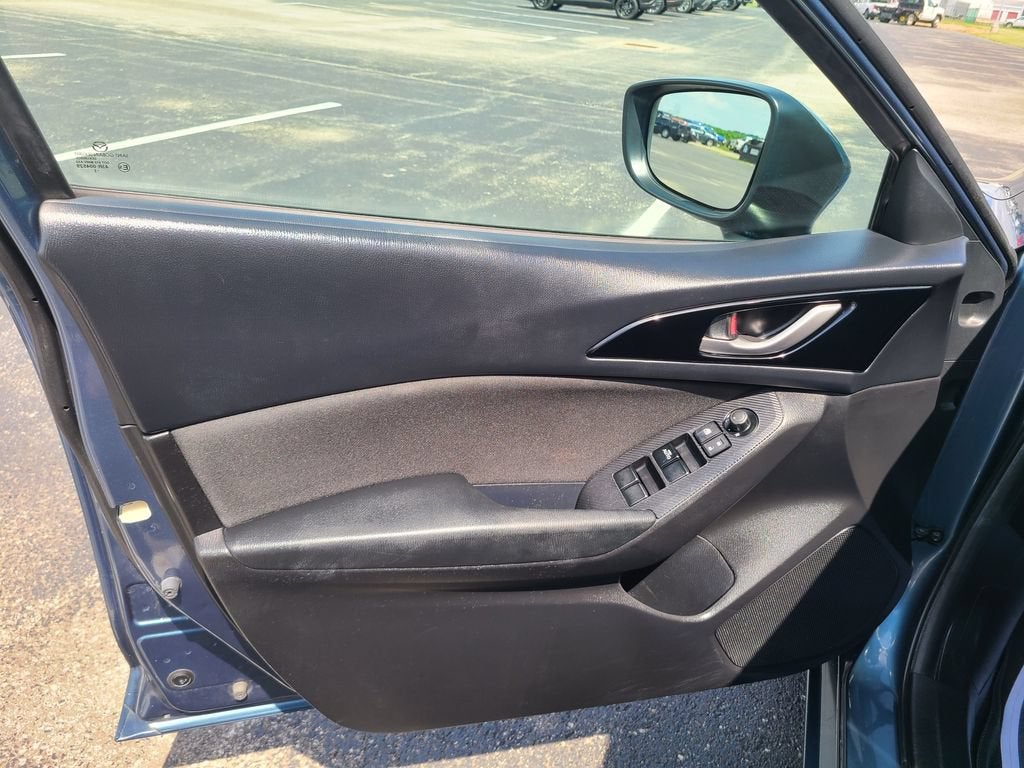 2016 Mazda Mazda3 i Sport
