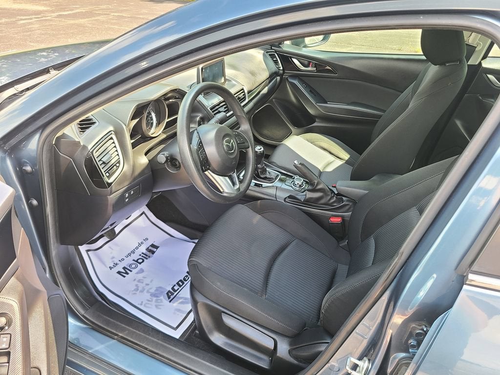 2016 Mazda Mazda3 i Sport