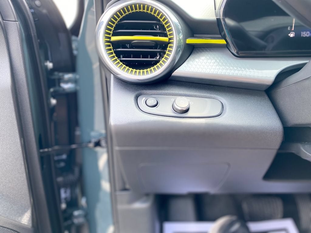 2026 Chevrolet Trax LT - Photo 30