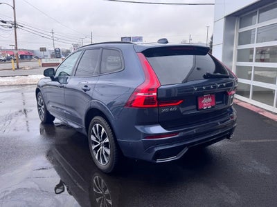 2023 Volvo XC60 Plus Dark Theme