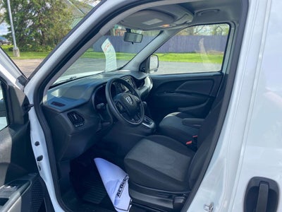 2022 RAM ProMaster City Cargo Van Tradesman